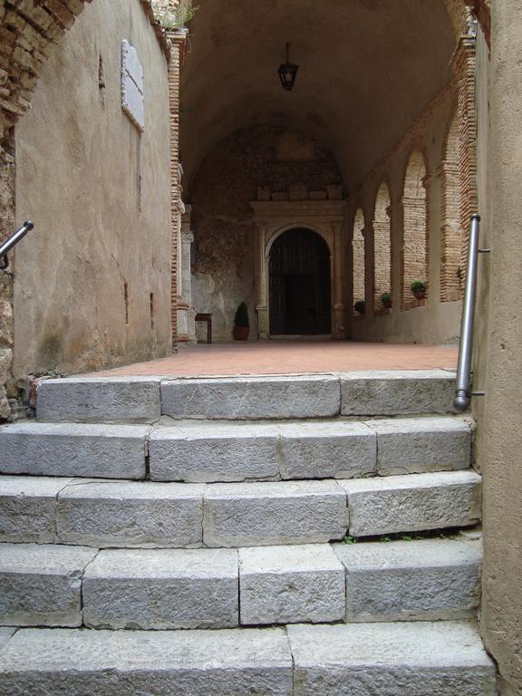 B&B Villa Sveva Rocca Imperiale Exterior foto